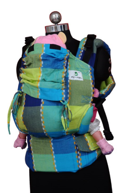 Toddler soft structured carrier outlet